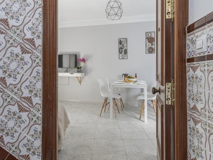 Pureza Dreams De Oasis En Triana * Sewilla